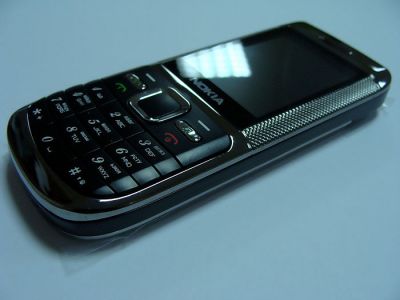 mobilnyj_telefon_nokia.jpg